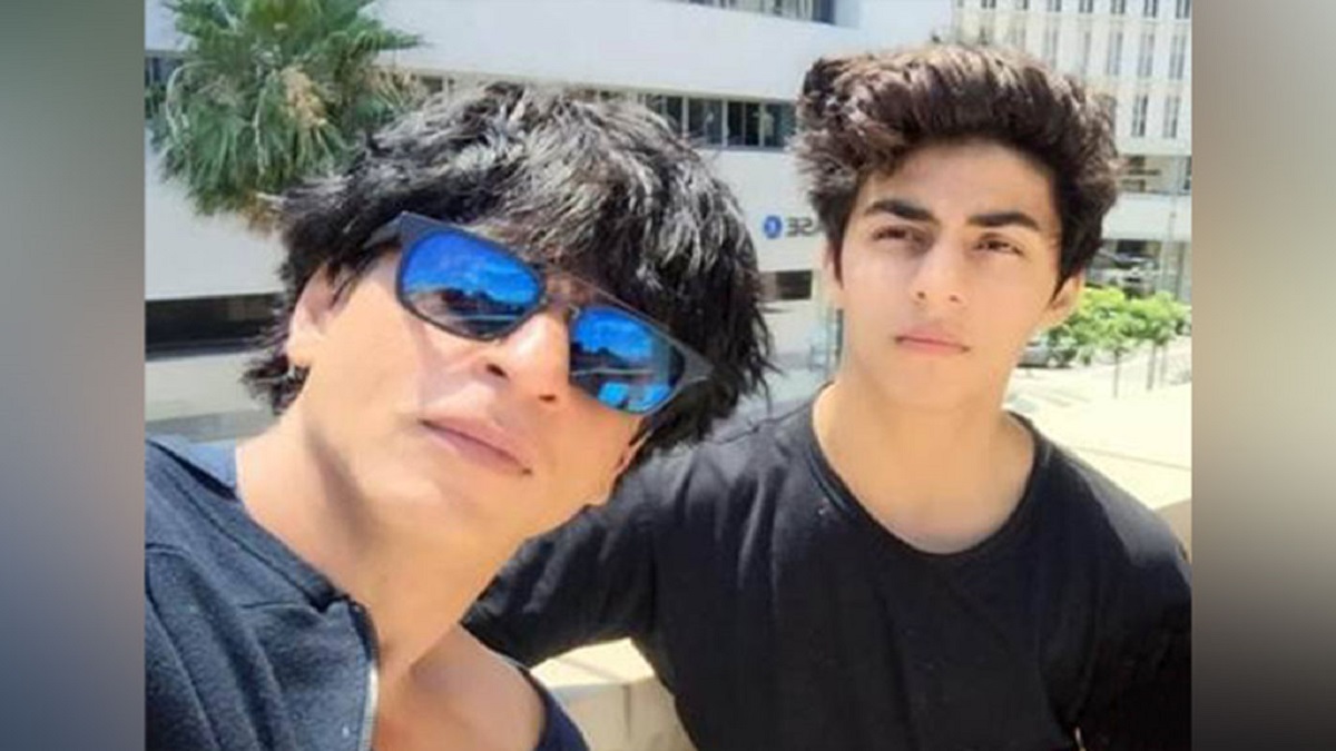 Shahrukh Khan and Son Aryan-Filmynism